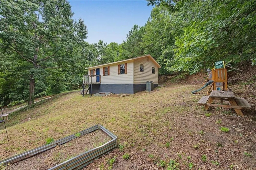 211 John White Road NW Resaca, GA 30735