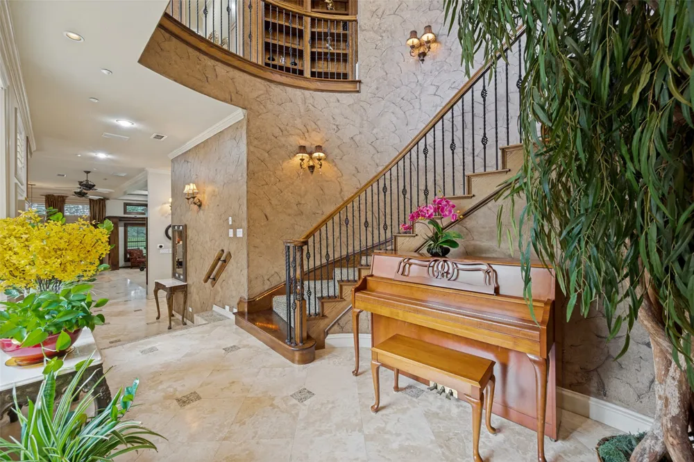 1634 Oak Ridge Drive Corinth, TX 76210