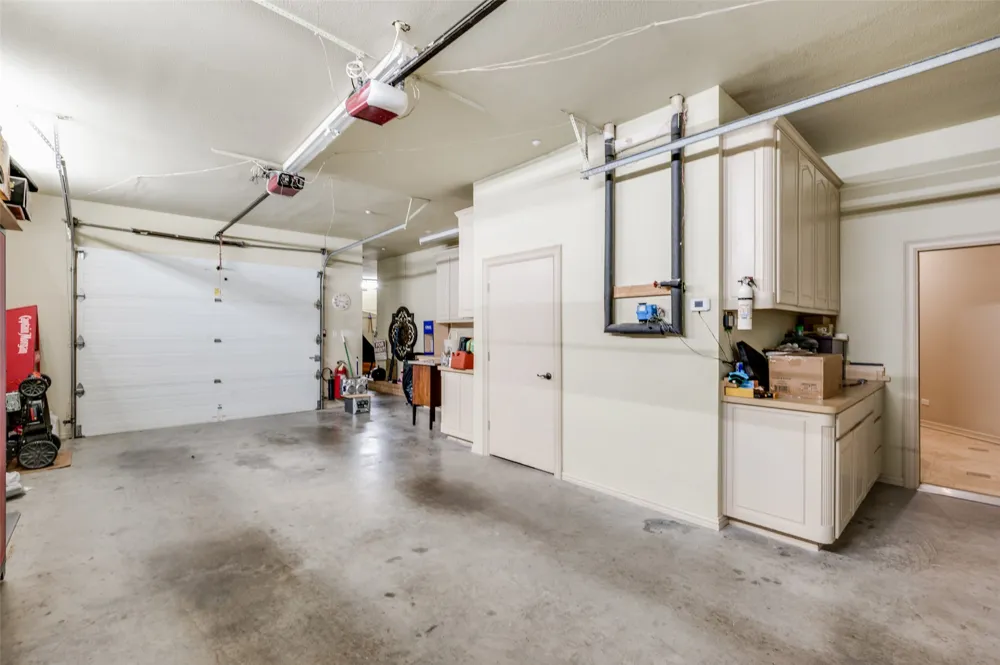 1634 Oak Ridge Drive Corinth, TX 76210