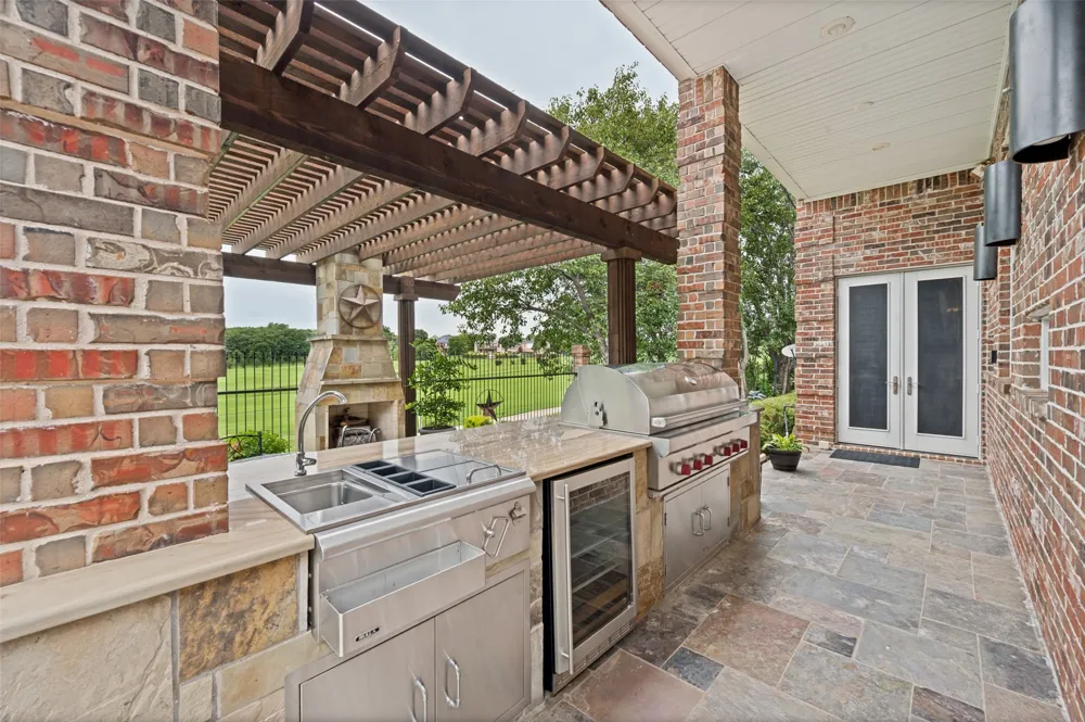 1634 Oak Ridge Drive Corinth, TX 76210