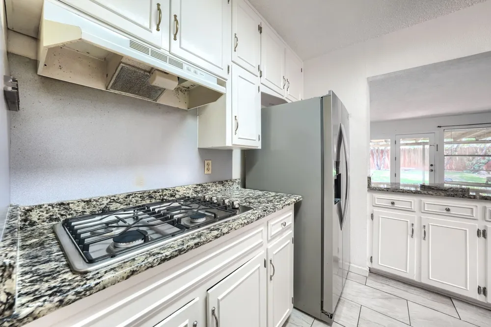 821 Prestwick Street Bedford, TX 76022