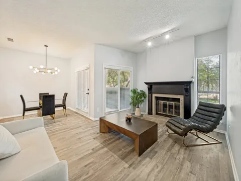 1200 Riverchase Lane #125
