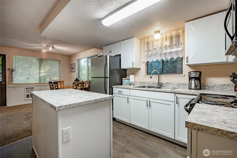 7018 Olympus Way Glacier, WA 98244