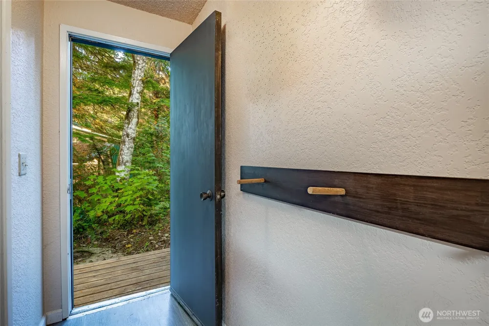 7018 Olympus Way Glacier, WA 98244