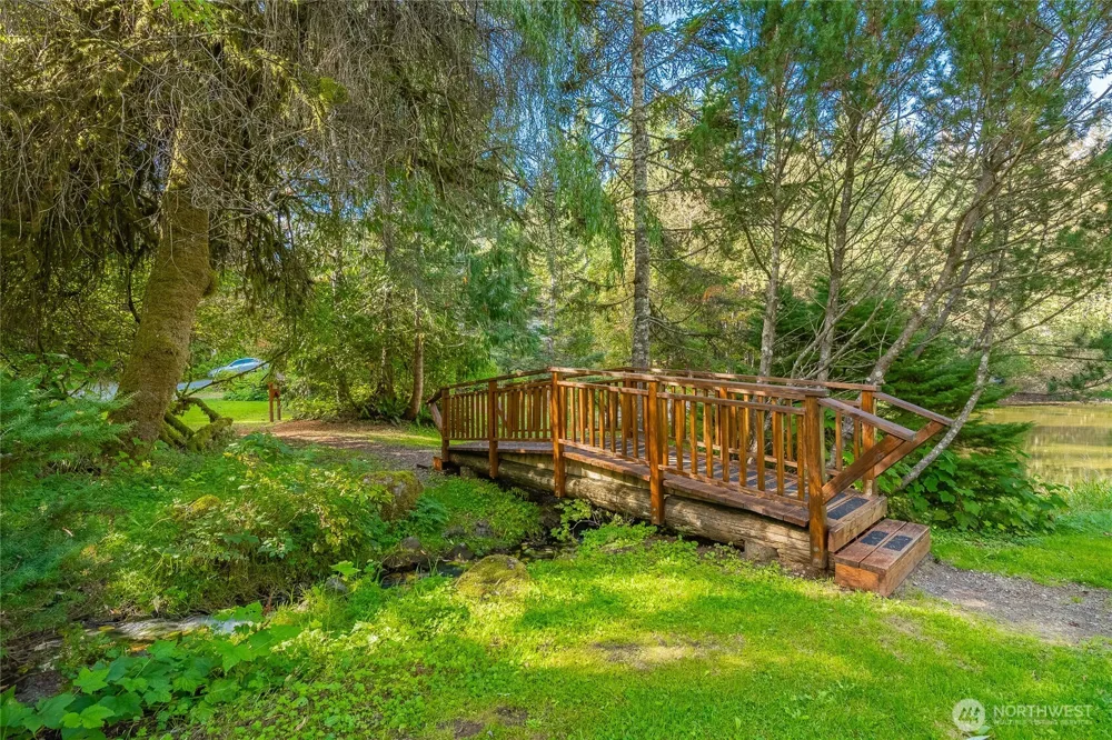 7018 Olympus Way Glacier, WA 98244