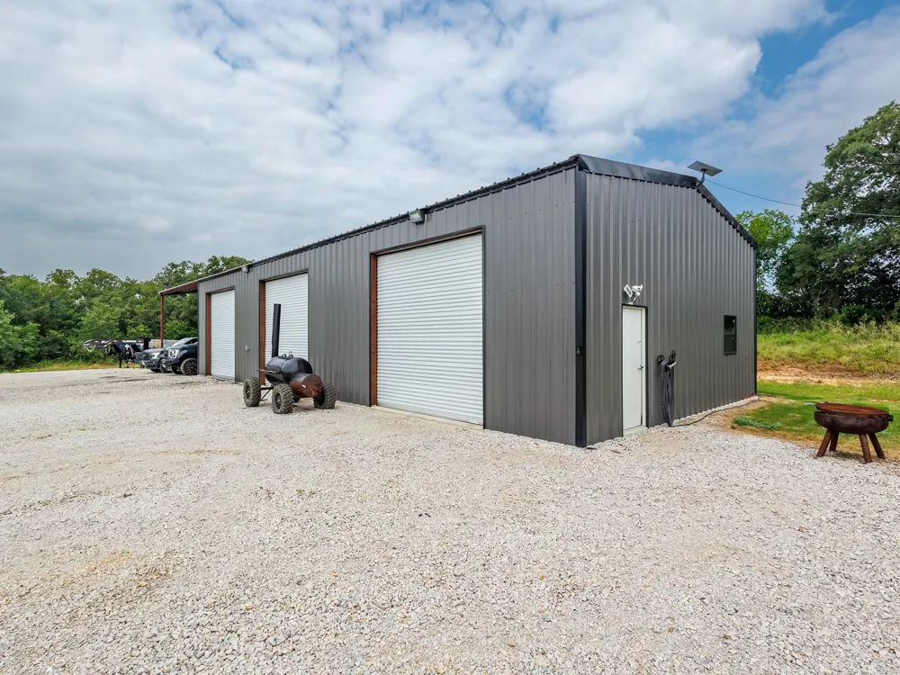 3105 HWY 2861 Comanche, TX 76442