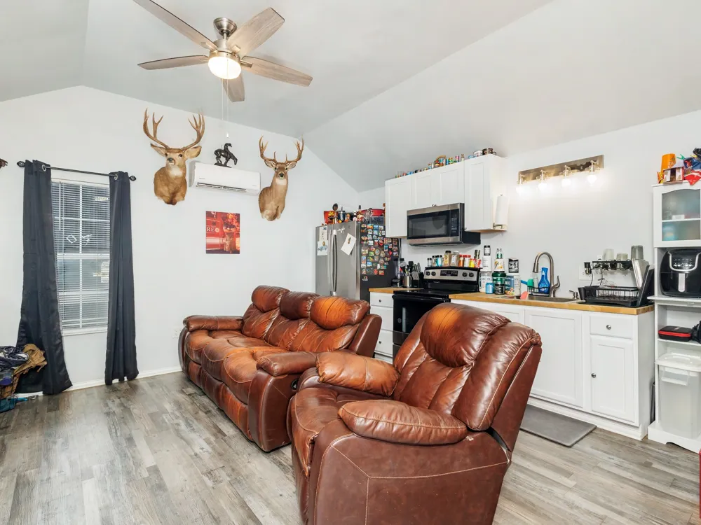 3105 HWY 2861 Comanche, TX 76442