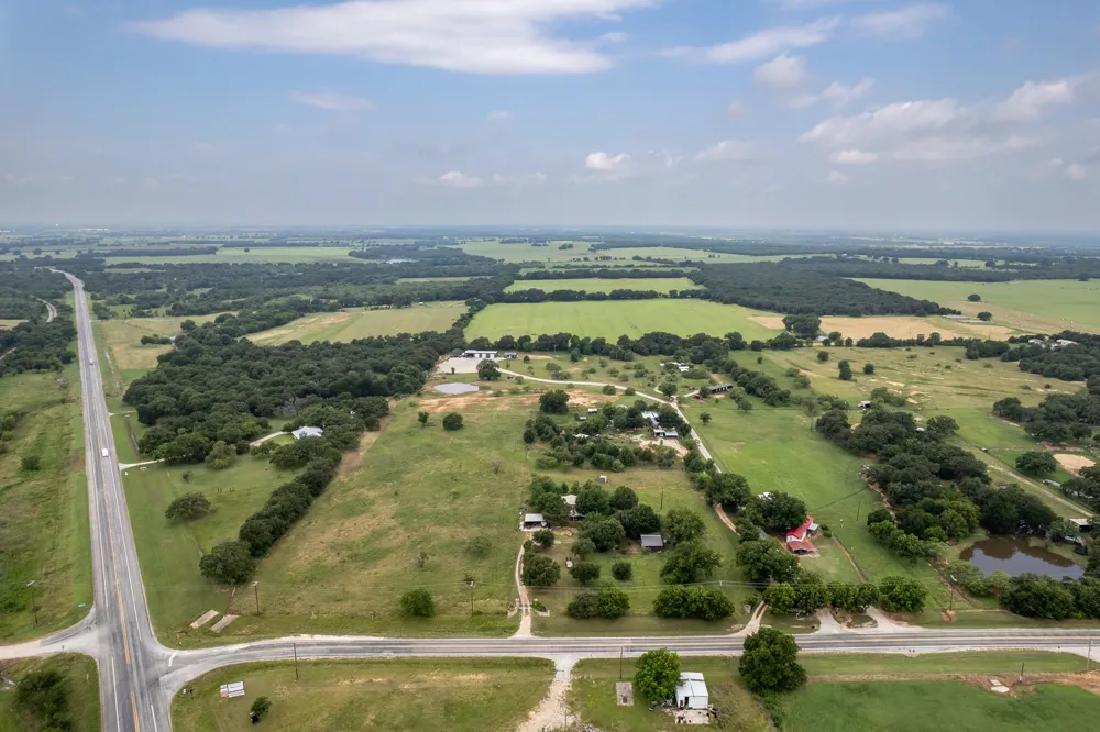 3105 HWY 2861 Comanche, TX 76442