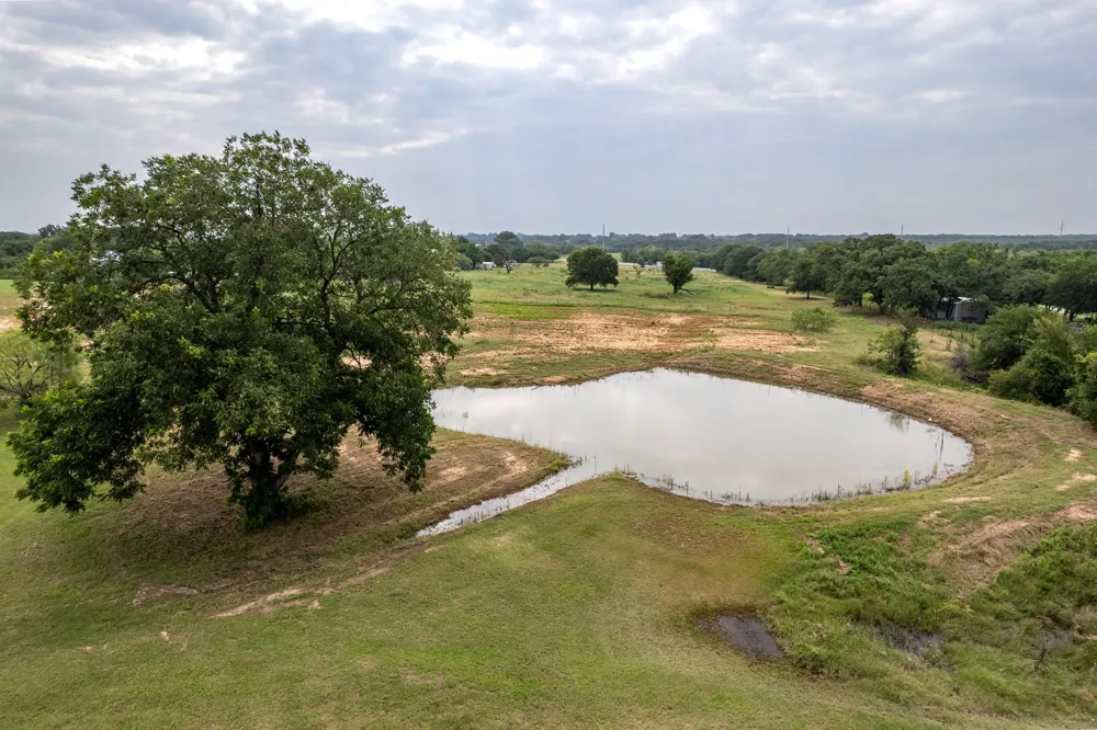 3105 HWY 2861 Comanche, TX 76442