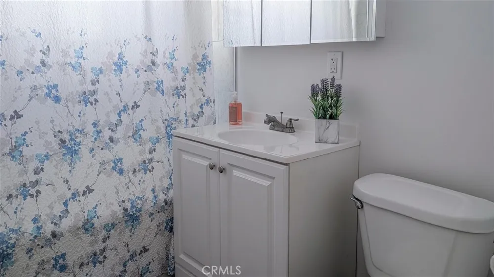 2531 Sale Place Huntington Park, CA 90255