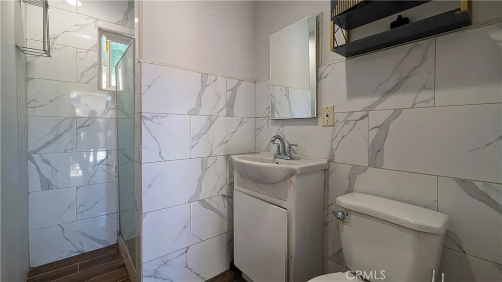 2531 Sale Place Huntington Park, CA 90255