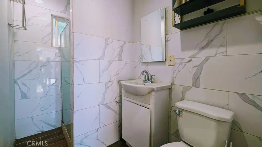 2531 Sale Place Huntington Park, CA 90255