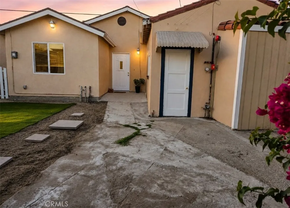 2531 Sale Place Huntington Park, CA 90255