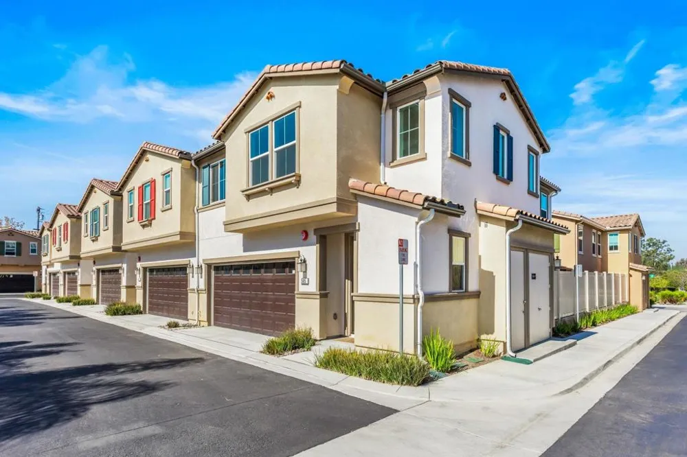 505 Pinedale Vista, CA 92081