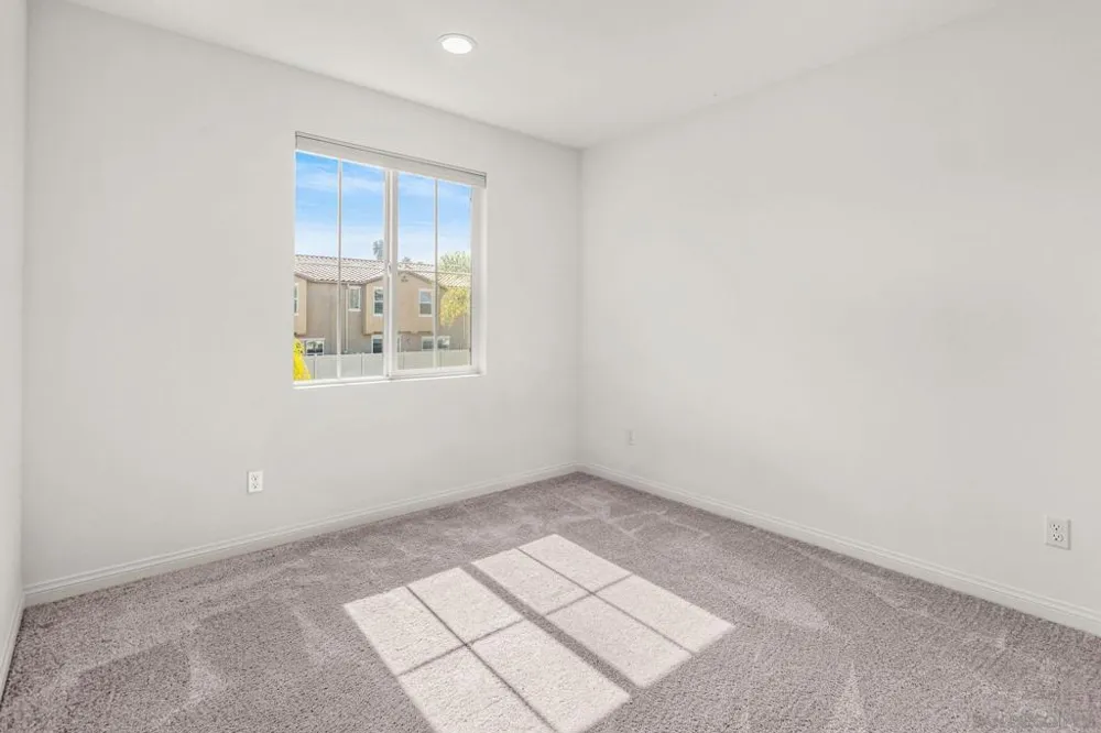 505 Pinedale Vista, CA 92081