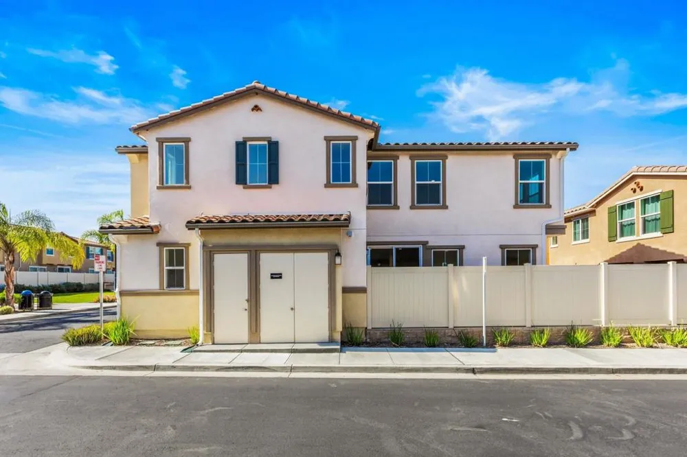 505 Pinedale Vista, CA 92081