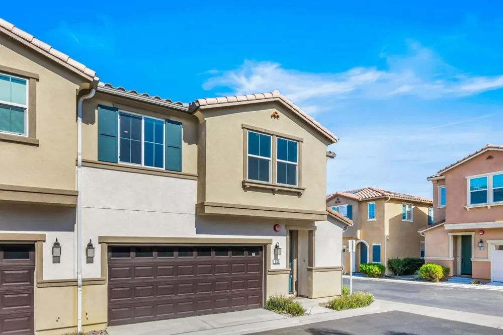 505 Pinedale Vista, CA 92081