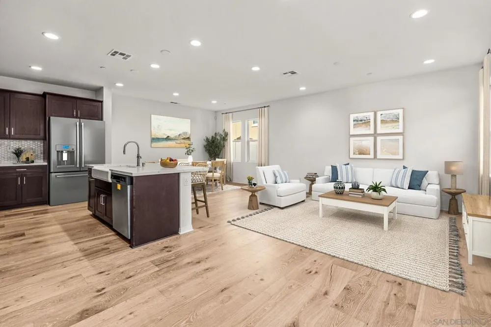 505 Pinedale Vista, CA 92081