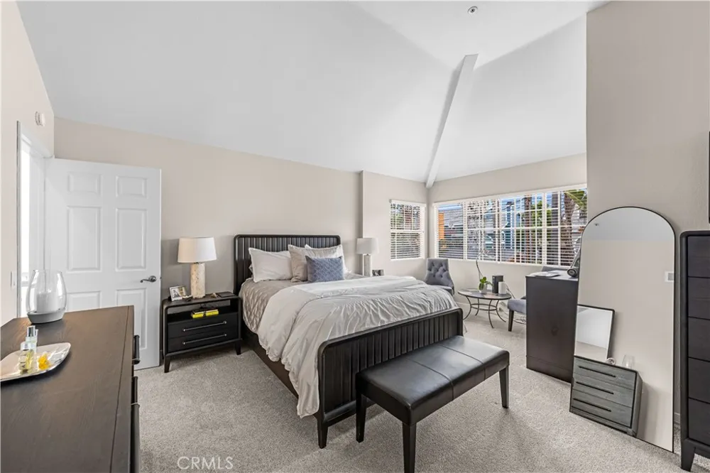 2537 Orange Avenue #D Costa Mesa, CA 92627