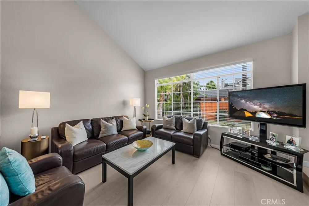 2537 Orange Avenue #D Costa Mesa, CA 92627