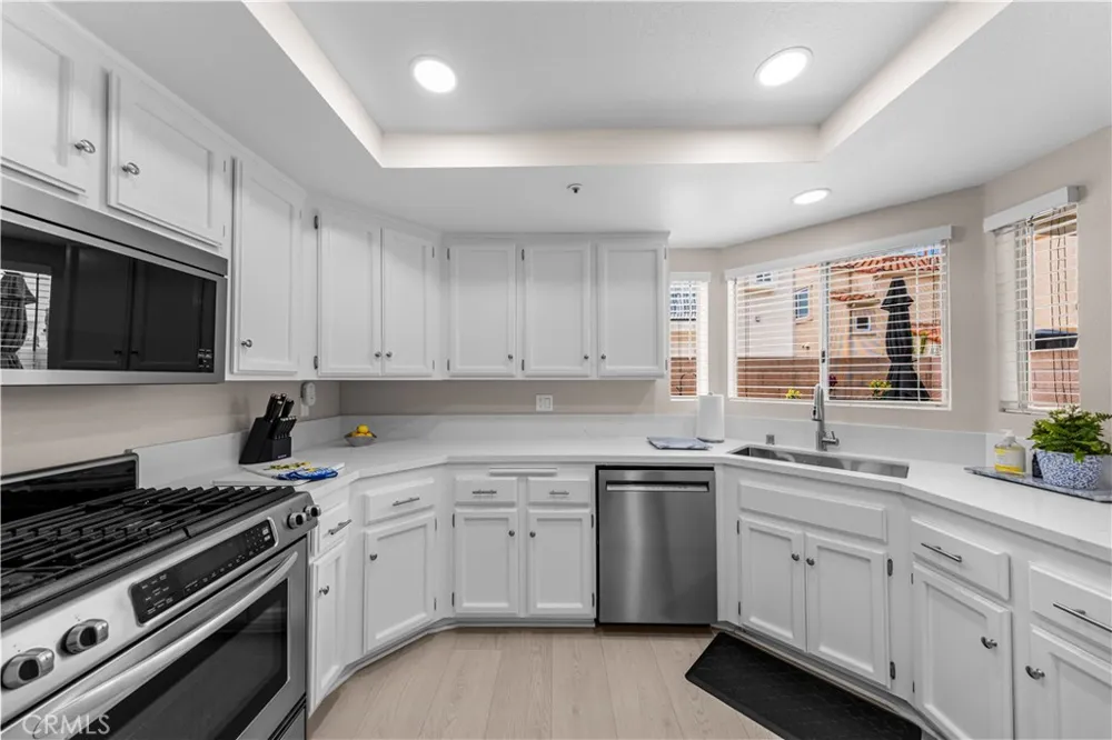 2537 Orange Avenue #D Costa Mesa, CA 92627