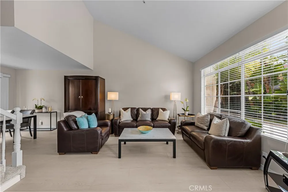 2537 Orange Avenue #D Costa Mesa, CA 92627