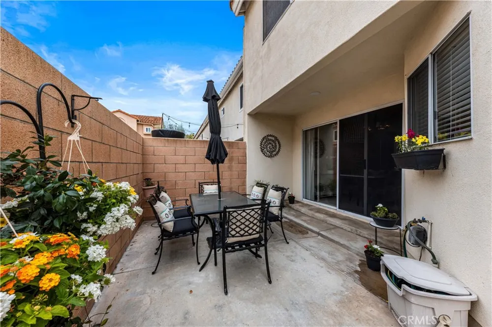 2537 Orange Avenue #D Costa Mesa, CA 92627