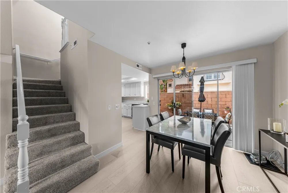 2537 Orange Avenue #D Costa Mesa, CA 92627