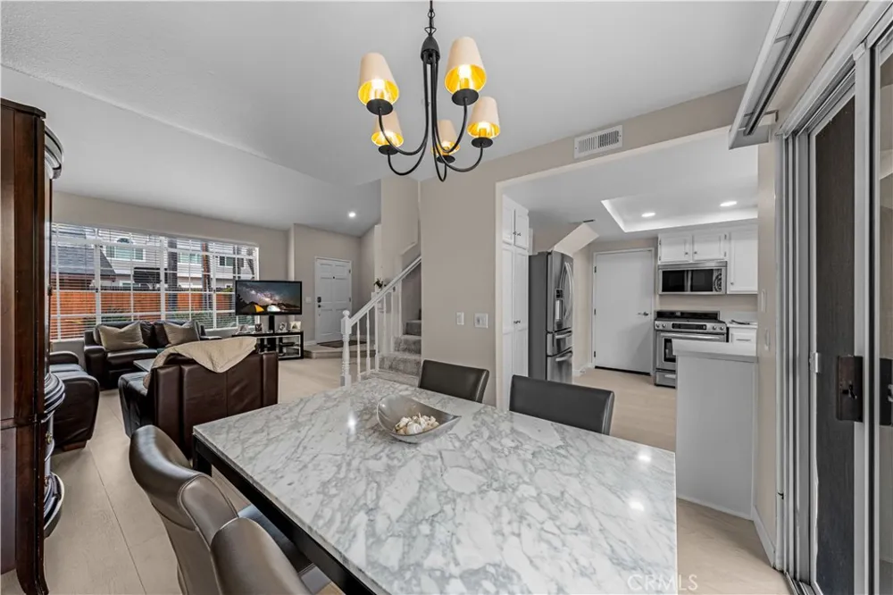 2537 Orange Avenue #D Costa Mesa, CA 92627
