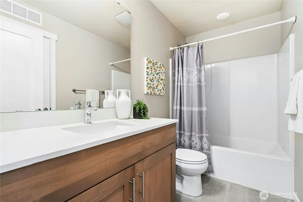 13730 Manor Way #J6 Lynnwood, WA 98087