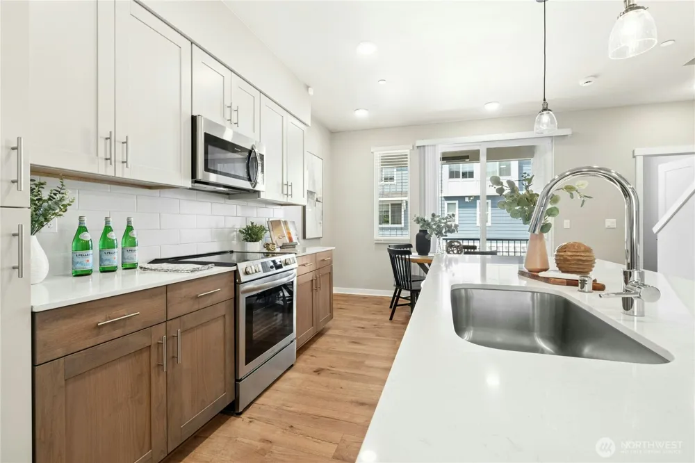13730 Manor Way #J6 Lynnwood, WA 98087