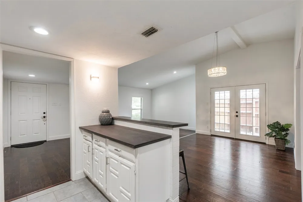 2004 White Ash Road Carrollton, TX 75007