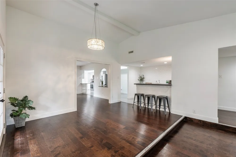 2004 White Ash Road Carrollton, TX 75007