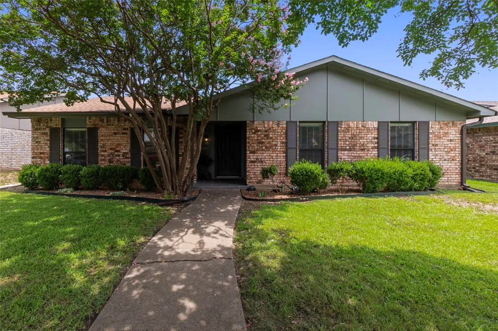 2004 White Ash Road Carrollton, TX 75007