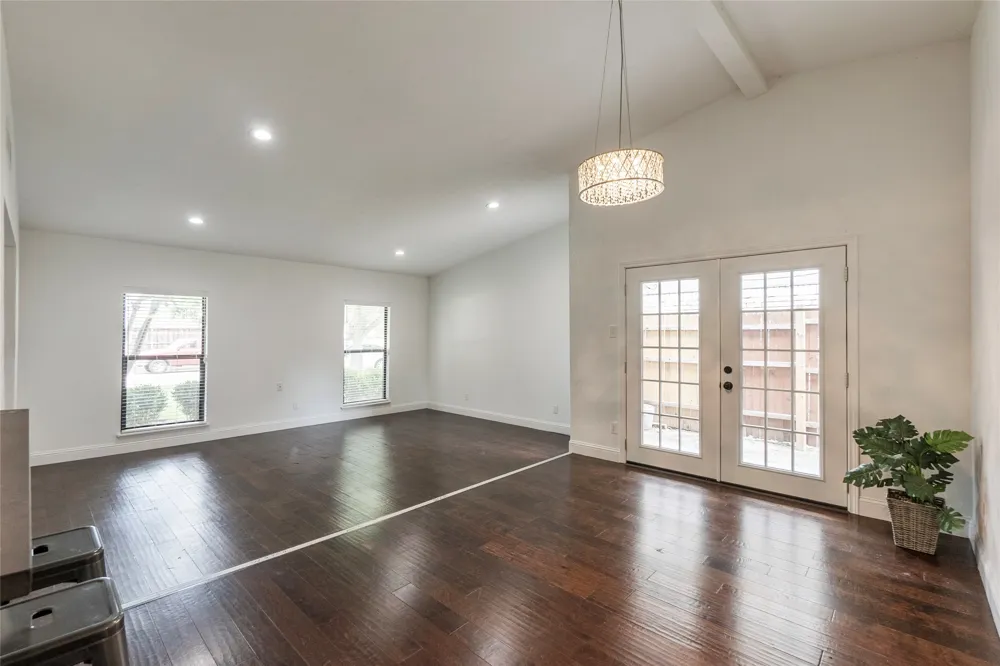 2004 White Ash Road Carrollton, TX 75007