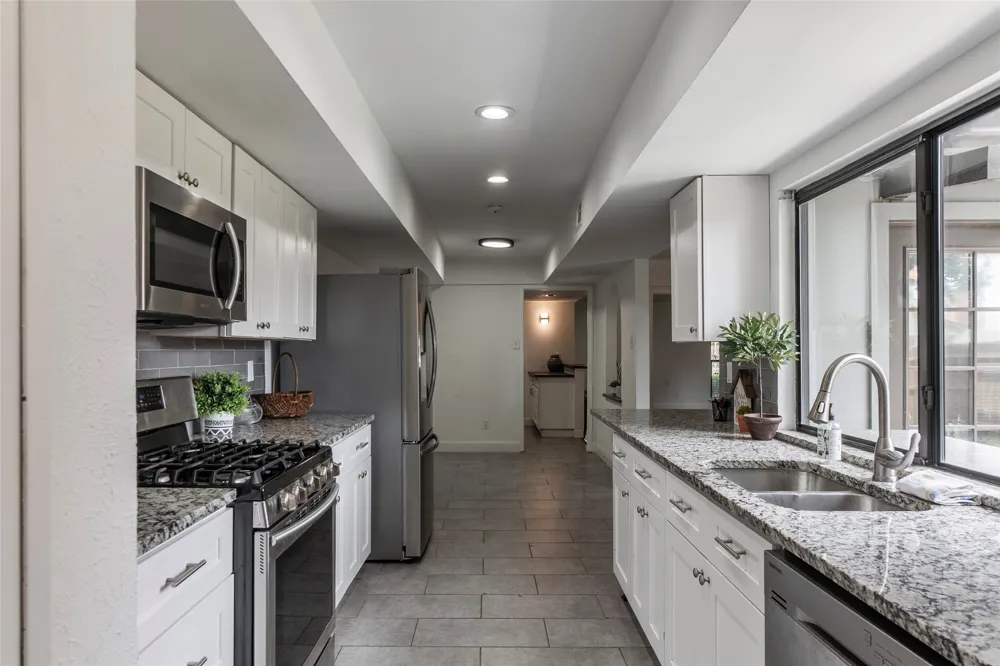 2004 White Ash Road Carrollton, TX 75007