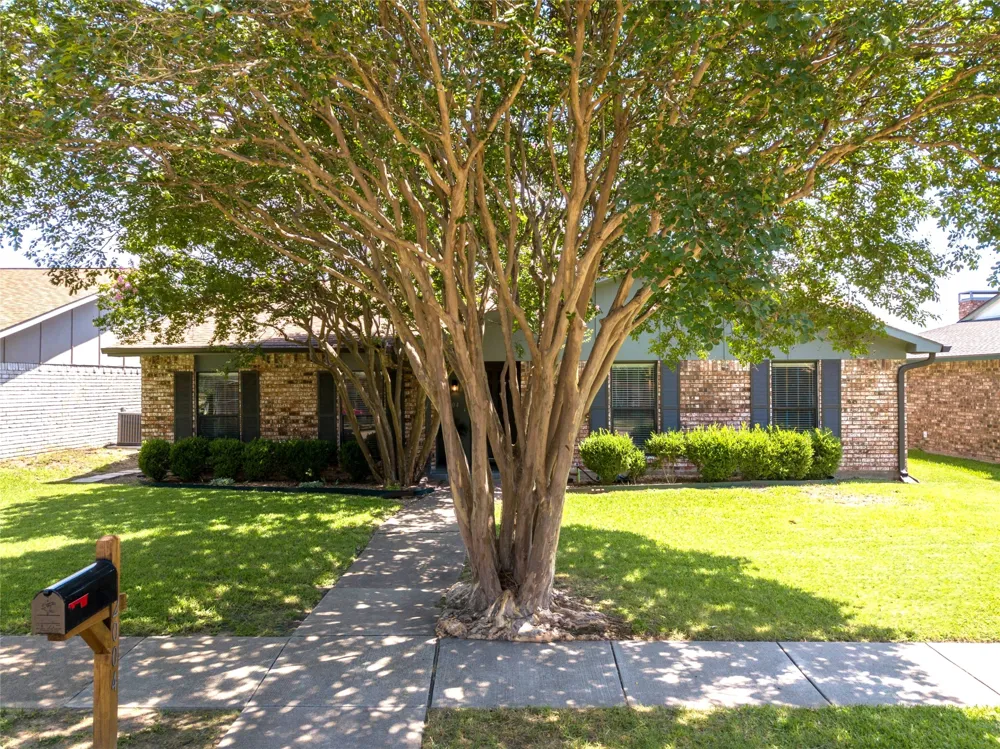 2004 White Ash Road Carrollton, TX 75007
