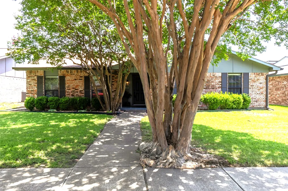 2004 White Ash Road Carrollton, TX 75007