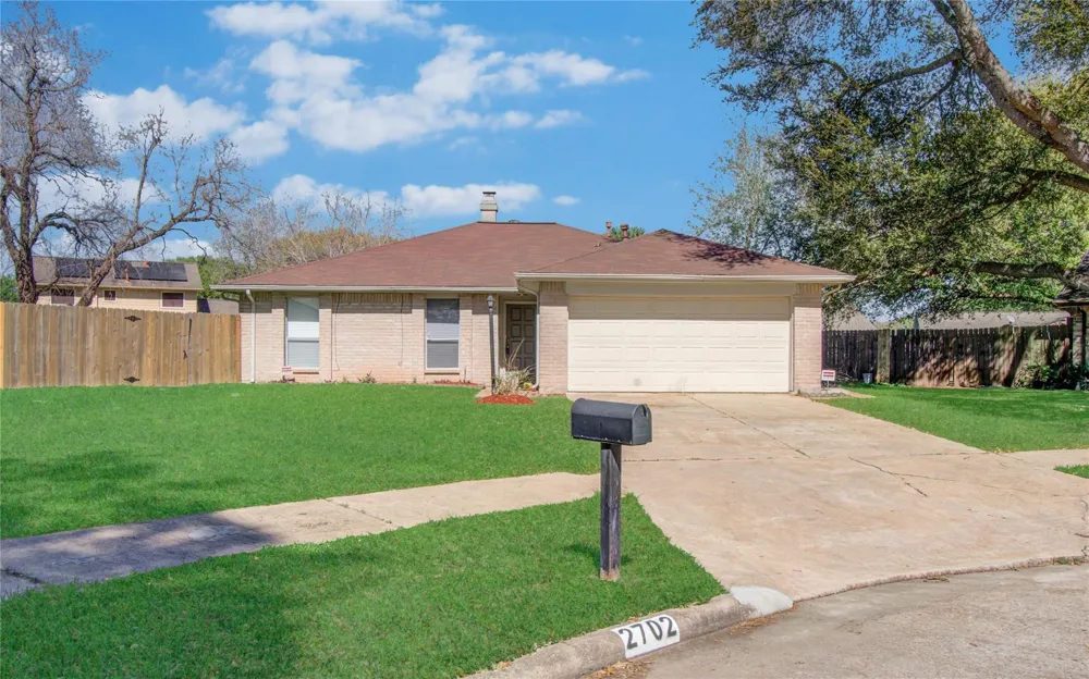 2702 Fir Crest Court Stafford, TX 77477