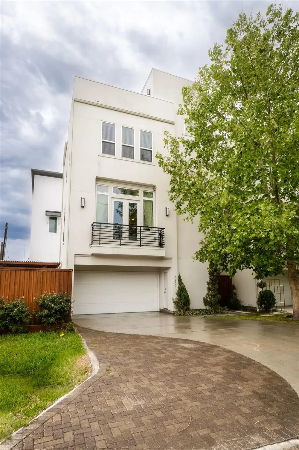 3203 Baron Street Houston, TX 77020