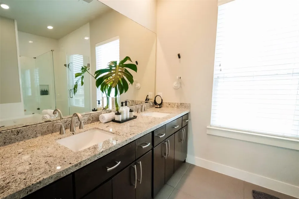 3203 Baron Street Houston, TX 77020