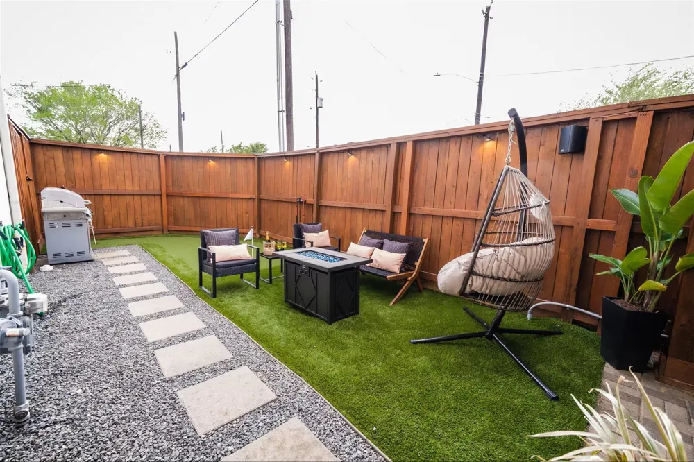 3203 Baron Street Houston, TX 77020