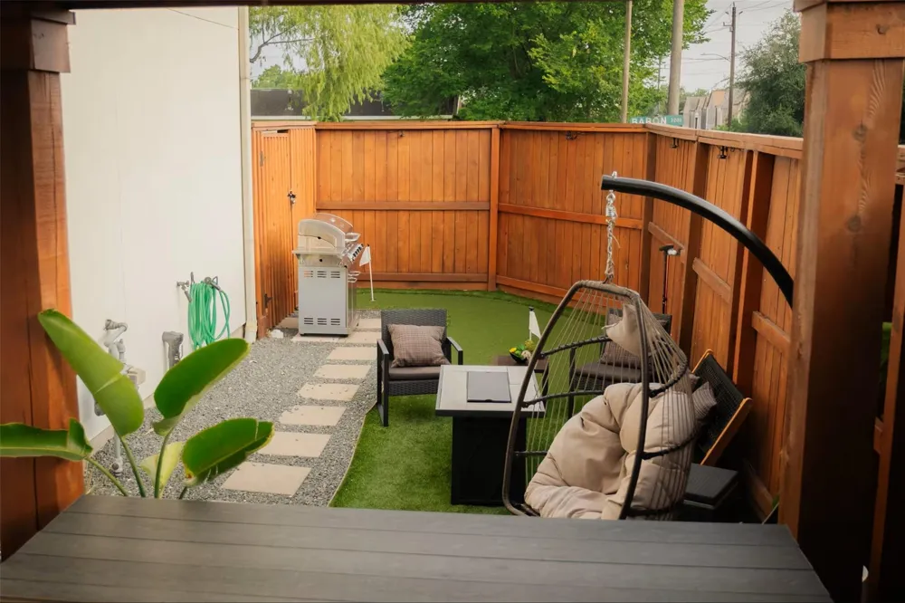 3203 Baron Street Houston, TX 77020