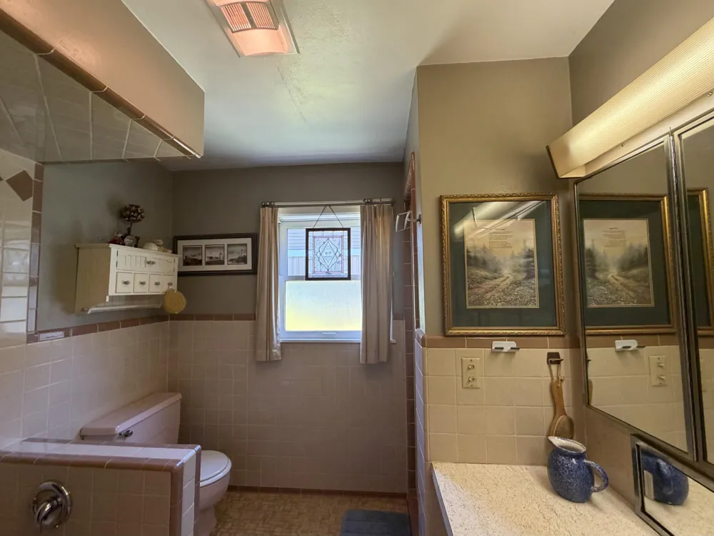 55895 Inn-D-Inn Drive Dowagiac, MI 49047