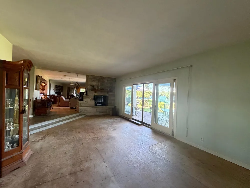55895 Inn-D-Inn Drive Dowagiac, MI 49047