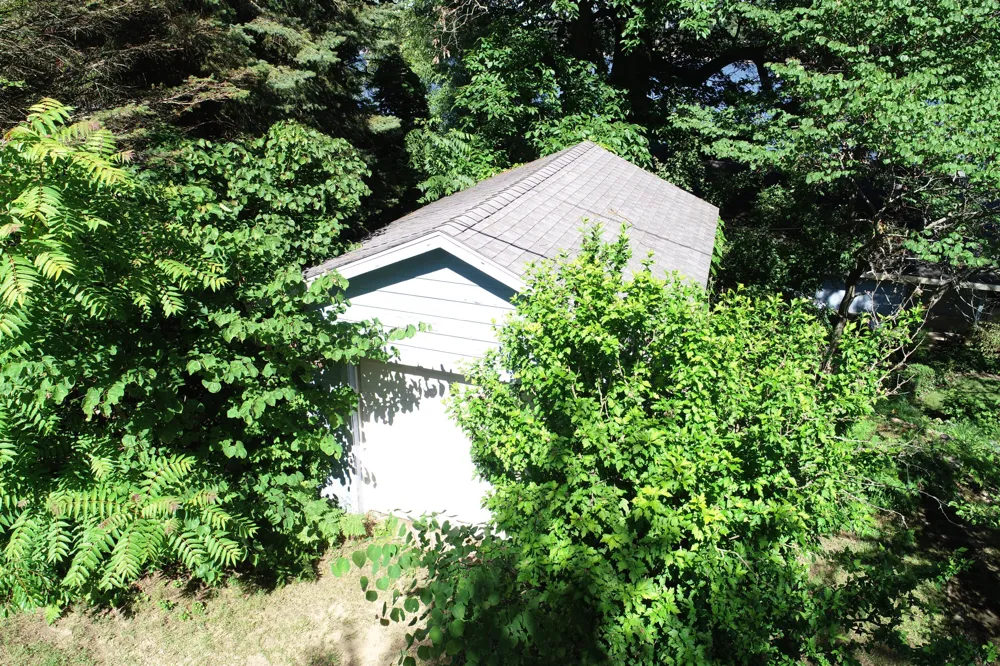 55895 Inn-D-Inn Drive Dowagiac, MI 49047
