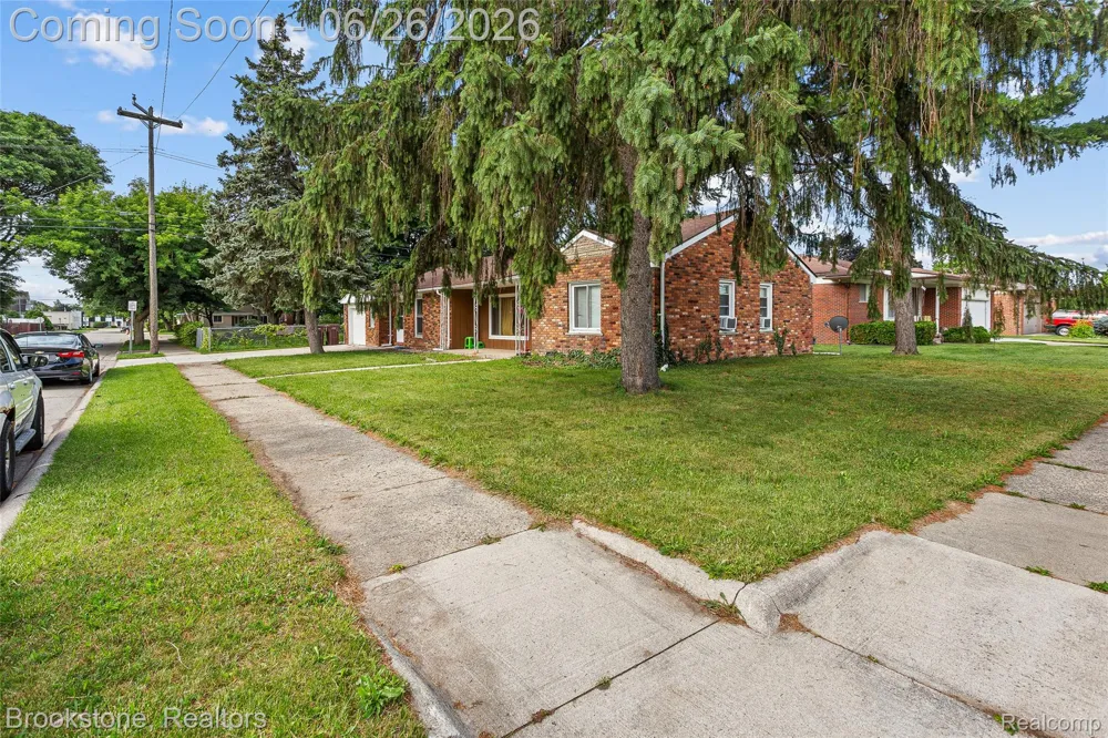 25141 Burt Center Line City, MI 48015