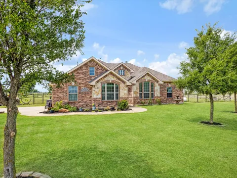 111 Petes Court