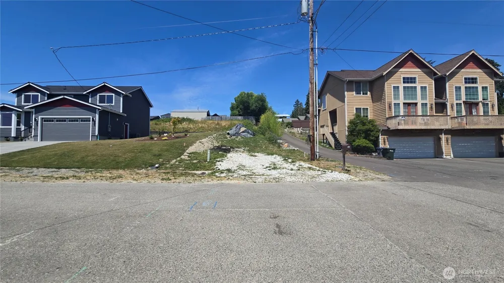 416 Comet Street Milton, WA 98354