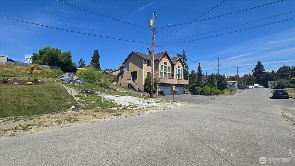 416 Comet Street Milton, WA 98354